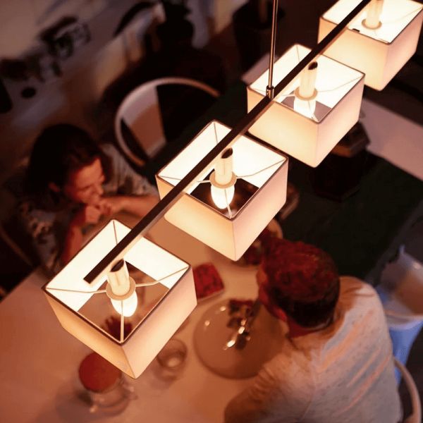 Bombilla inteligente Philips Hue  LED 5.5W 2700K Vela 470lm E14 Pack 2