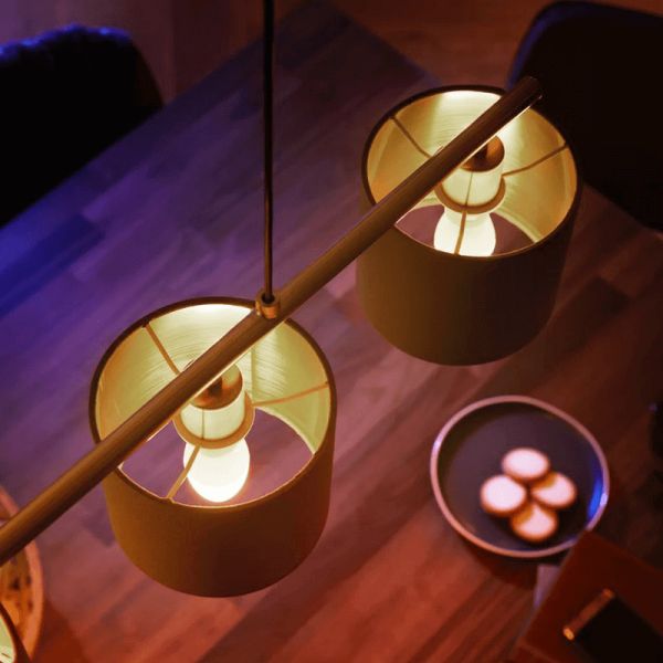 Bombilla inteligente Philips Hue  LED 5.5W 2700K Vela 470lm E14 Pack 2 sugerencia de presentación