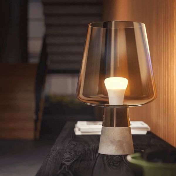 Philips HueWhite 9W A60 Ampoule Intelligente 2700K Blanc Chaud Dimmable E27 806lm Pack 3 en Une Lampe de Table