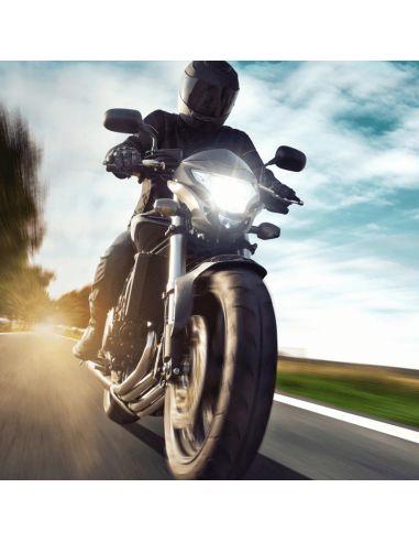 Ampoule LED H7 Ultinon PRO6000 12V +230% de lumière en plus LUM11972U6000X1 Moto Philips ambient | leonleds