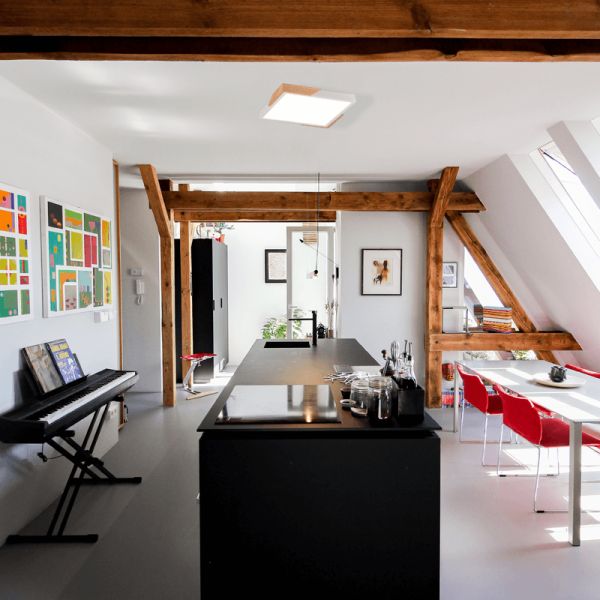 Plafonnier LED intégré carré 20W dans une pièce | leonleds