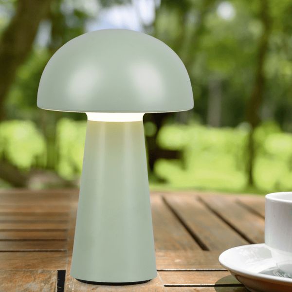 Lampe de table LED extérieure Lennon verte allumée | leonleds