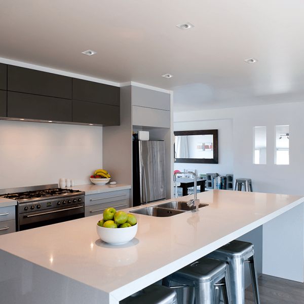 Downlight Empotrable cuadrado LED Doro blanco 8W GU10 CL. II ambiente