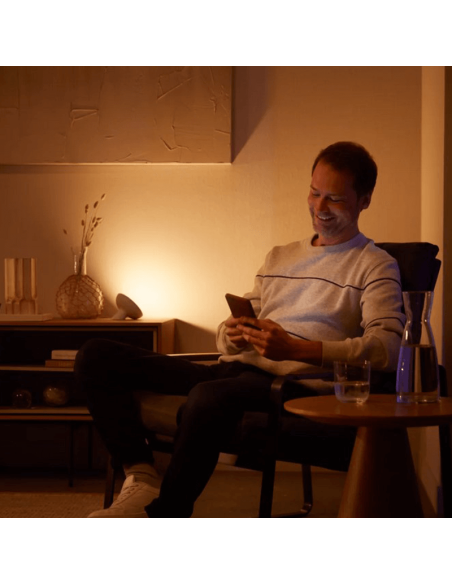 Lámpara de sobremesa LED inteligente Bloom blanco luz cálida encendida | LeonLeds