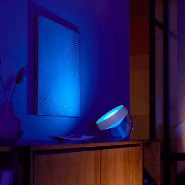 Lámpara de sobremesa LED inteligente Iris blanco foto ambiente luz colores| LeonLeds