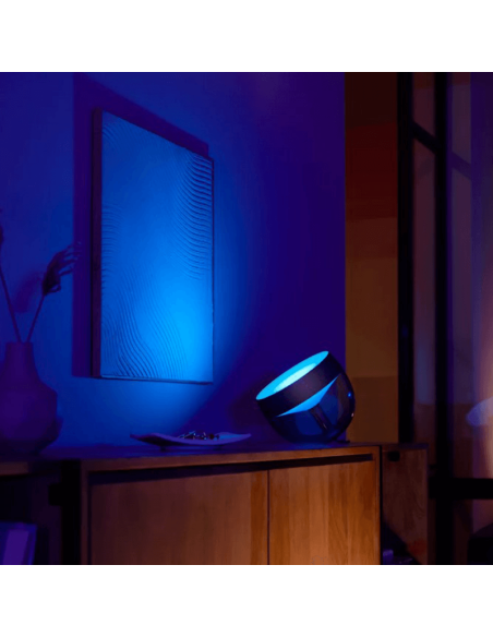 Lámpara de sobremesa LED inteligente Iris negro luz cálida encendida | LeonLeds