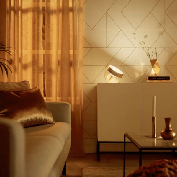 Lámpara de sobremesa LED inteligente Iris oro foto ambiente luz colores| LeonLeds