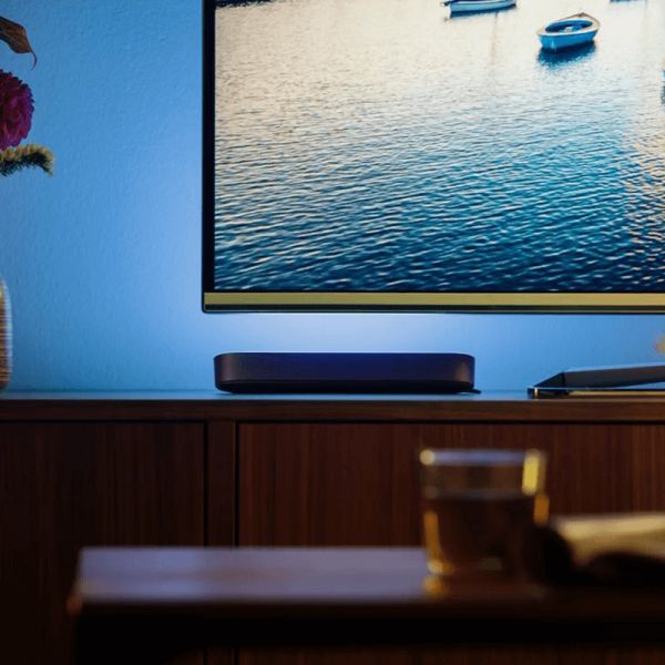 Extension de barre lumineuse intelligente LED noire 6.6W pour Hue Play Home Kit lumière froide allumée | leonleds