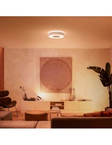 Plafón de techo LED inteligente Philips Hue Infuse M blanco luz cálida en salón