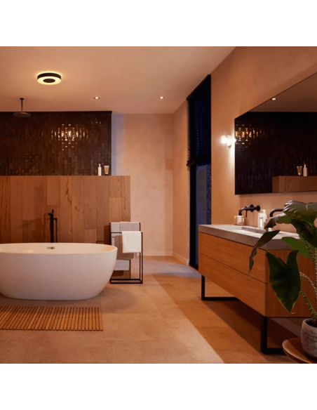 Plafonnier intelligent Xamento moyen noir dans une salle de bain