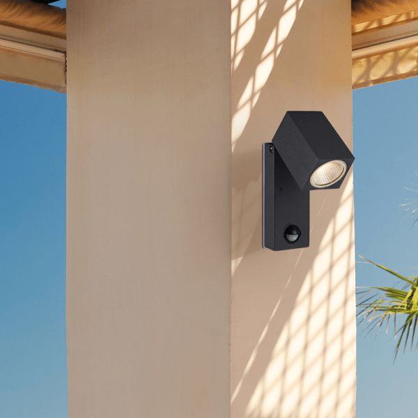 Aplique LED exterior orientable con sensor de movimiento Cala gris oscuro cuadrado 3000K 5,6W 610Lm IP54 ambiente 