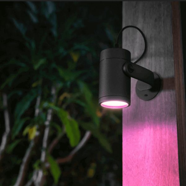 Foco LED extensible para exterior Lily negro caja producto detalle luz encendida