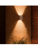 Aplique pared LED inteligente Resonate aluminio Philips Hue en el exterior