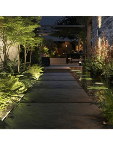 Foco LED exterior lineal Amarant inteligente negro 20W encendido en el exterior