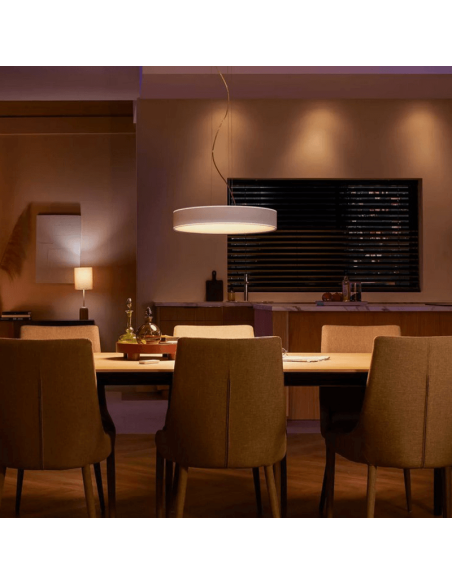 Lámpara techo LED inteligente Enrave blanco 33,5W en un comedor
