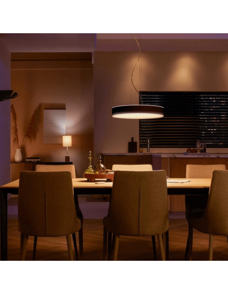 Lámpara techo LED inteligente Enrave negro 33,5W foto ambiente luz encendida