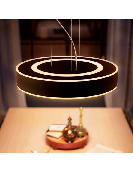 Lámpara techo LED inteligente Enrave negro 33,5W luz cálida encendida
