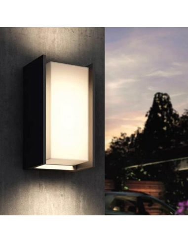 Aplique pared LED exterior inteligente Turaco antracita Hue en una pared exterior