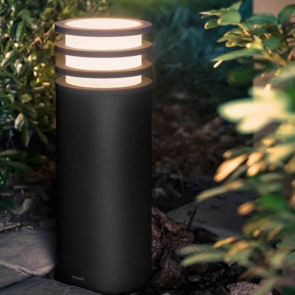 Balise extérieure LED intelligente Lucca anthracite Hue White dans le jardin extérieur