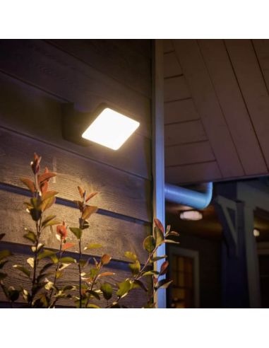 Spot LED extérieur intelligent Welcome Hue Lumière blanche allumée