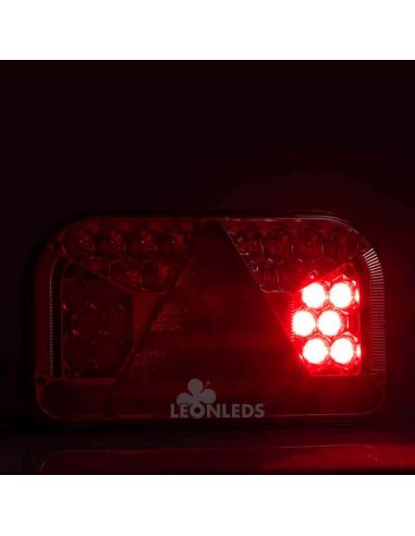 Lanterna traseira de LED com triângulo e conector de 5 pinos Bajonet 6 funções FT-170 Fristom | LeonLeds