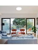 Plafón LED Waco pequeño blanco 28W 3200lm regulable en un salón