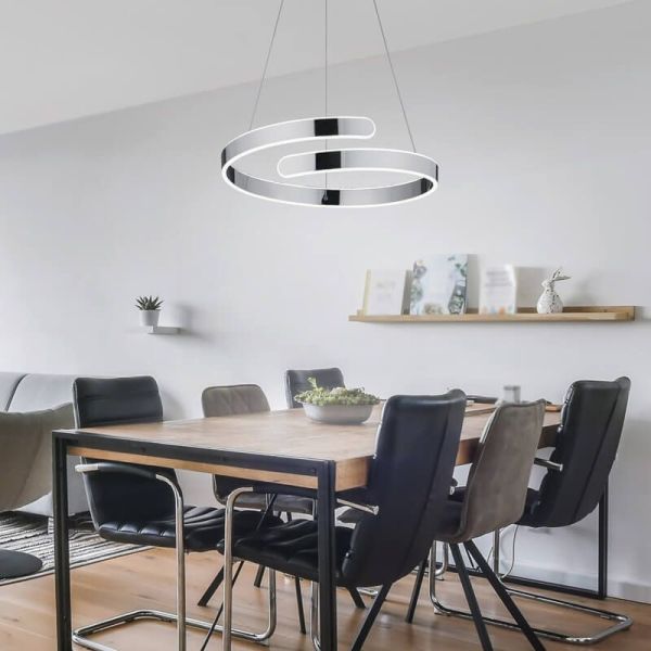Candeeiro de teto LED Parma com acabamento metálico IP20 regulável numa sala de estar