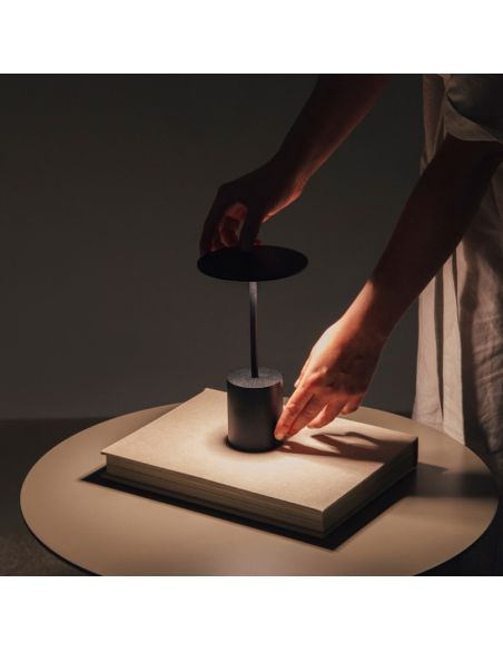 Lámpara LED de mesa portátil YORU recargable, colores - 2700K, 400Lm, 2.6W ambiente, interior y exterior