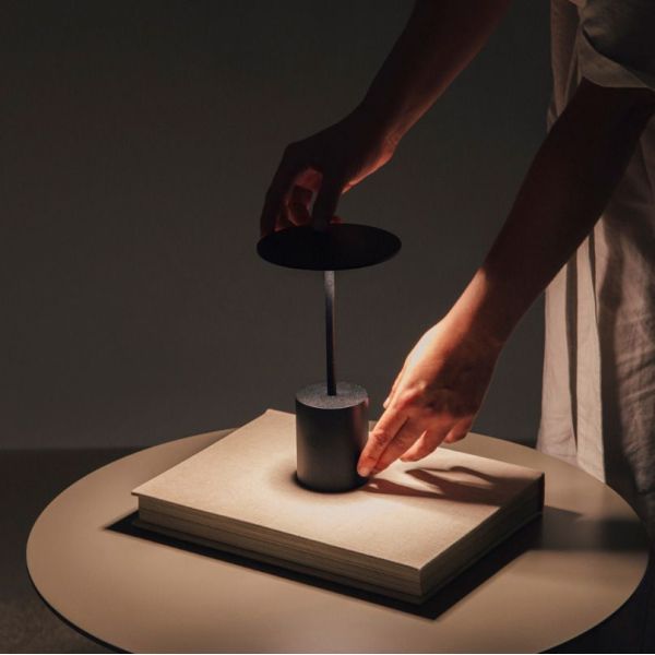 Lámpara LED de mesa portátil YORU recargable, colores - 2700K, 400Lm, 2.6W ambiente, interior y exterior