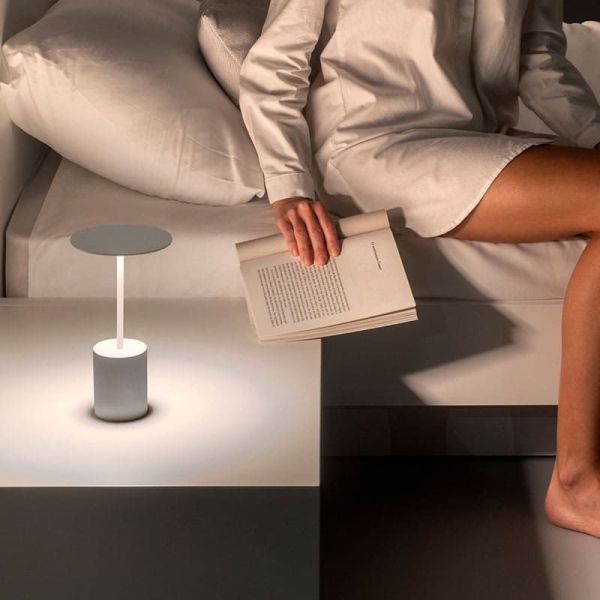 Lámpara LED de mesa portátil YORU recargable, colores - 2700K, 400Lm, 2.6W ambiente, interior y exterior