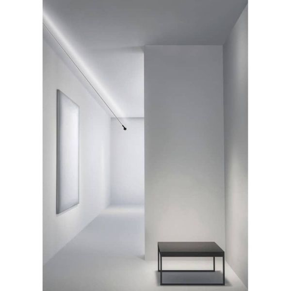 Kit SKYLINE de tira LED 5m con soporte a la pared y banda flexible ambiente