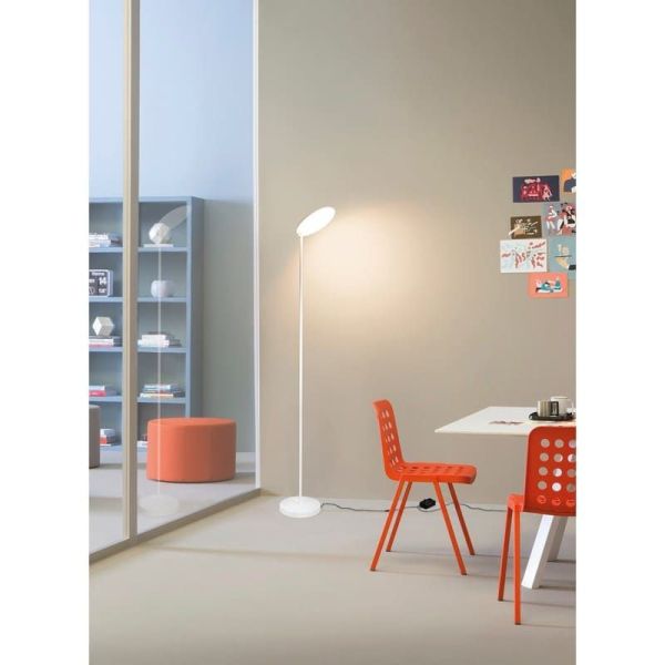 Candeeiro de pé para sala de estar NASSAU 30W regulável 3000K ambiente branco/preto