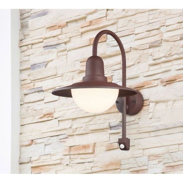 Applique extérieure NORMAN couleur rouille sur mur