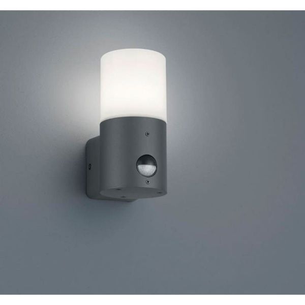 Aplique pared pequeño HOOSIC sensor movimiento antracita en una pared