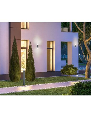 Aplique pared pequeño HOOSIC sensor movimiento antracita en una pared