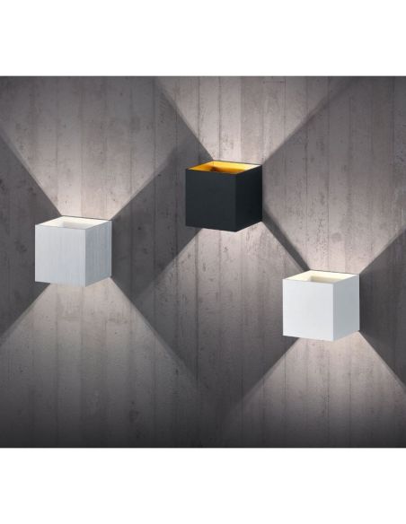 Applique LED carrée LOUIS 2 lumières haut et bas exemple photo d'ambiance