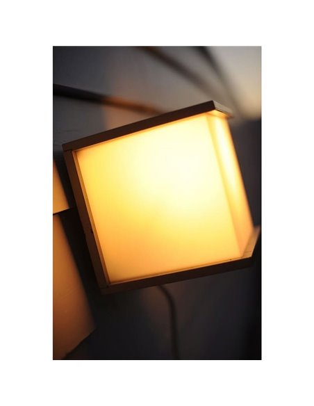 BOX CUBE arandela quadrada antracite para exterior E27 60W