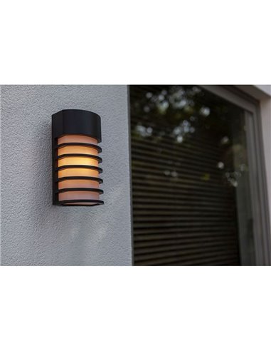 Applique FULTON pour jardin au design noir élégant E27 40W