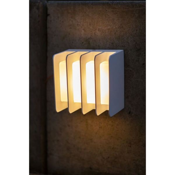 Aplique de exterior LED GRIDY con diseño de parrilla 14,5W 3000K