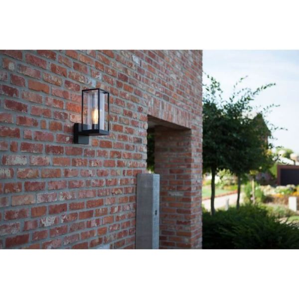 Farol de pared FLAIR con estilo rústico con y sin sensor de movimiento E27