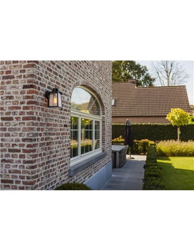 Aplique pared exterior KELSEY con agarradero y vidrio transparente o sólido E27