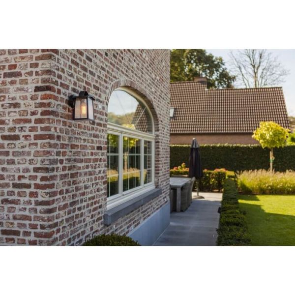 Arandela exterior KELSEY com pega e vidro transparente ou maciço E27