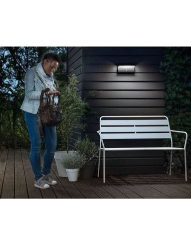 Aplique LED exterior BUSTAN 3.8W sensor movimiento 2700K IP44 | LeonLeds
