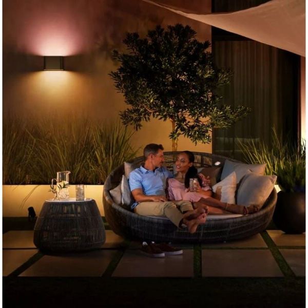 Aplique LED Dymera exterior/interior Hue White and Color Ambiance | LeonLeds