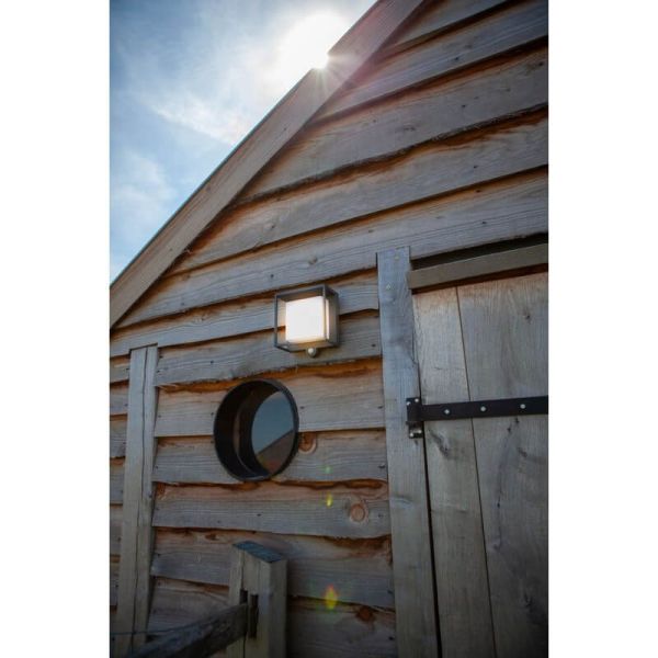 Aplique solar LED com difusor quadrado opala CURTIS antracite 3w 3000k