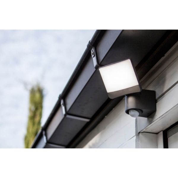 Proyector potente LED con cabezal orientable SUNSHINE con sensor de movimiento antracita PIR 5000K 12,5W/15,4W