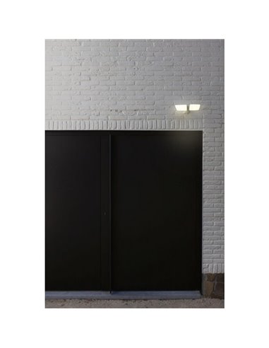 Proyector LED exterior con 2 cabezales ARTICA blanco con sensor PIR 2700K-6500K -LUTEC Connect-