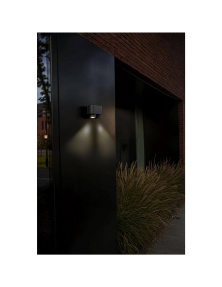 Aplique de pared LED exterior CYPRES con 2 focos orientables GU10 14W