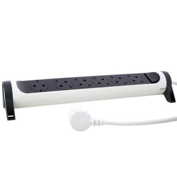 Regleta de Enchufes 6 tomas ransates fija y giratoria 1,5Mts Cable y Interruptor 2P+T Blanca y Negra 694529