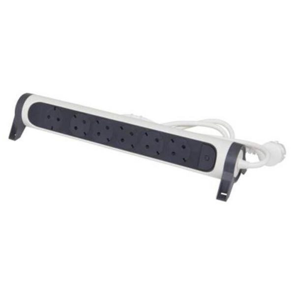 Regleta de Enchufes 6 tomas ransates fija y giratoria 1,5Mts Cable y Interruptor 2P+T Blanca y Negra 694529
